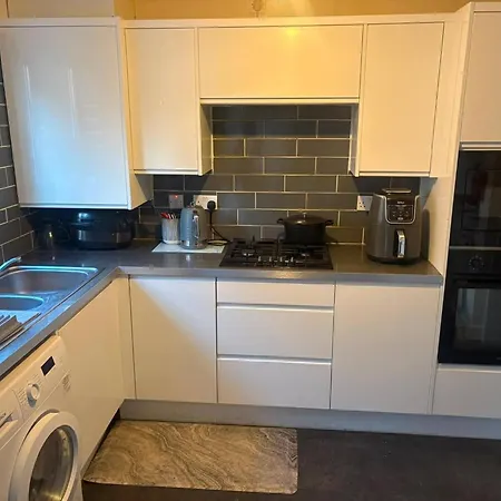 Perfect Base For Leeds, York Selby Holiday home Leeds (West Yorkshire)