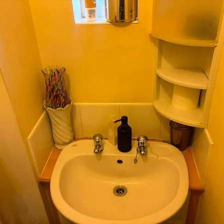 Perfect Base For Leeds, York Selby